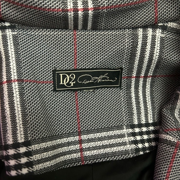 DG2 by Diane Gilman Women’s Suit Gray Plaid Blazer Pants Subtle Red Windowpane - Picture 11 of 12